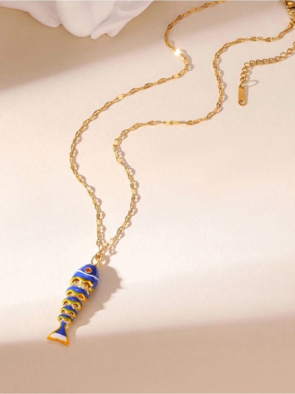 Coastal Gold  Blue Fish Pendant Necklace -NWOT